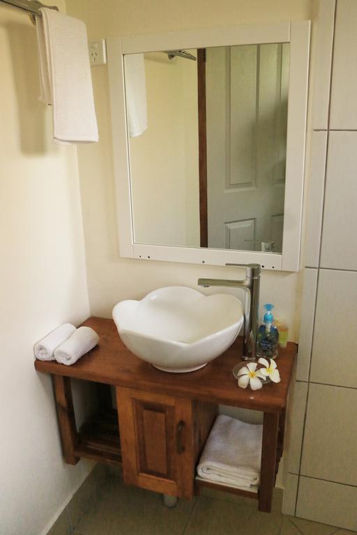 Santo Seaside Villas ルーガンビル エクステリア 写真